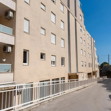 Suncica Apartman